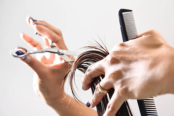 When should I Cut My Hair for Growth According to the Moon