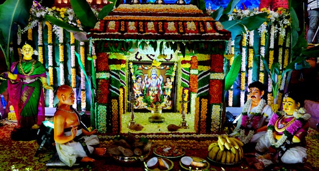 Sri Satyanarayana Swamy Vratham Online Live Pooja Service in USA