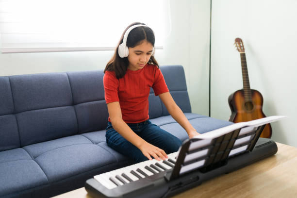 Arlington Online Music School for Piano and Guitar Classes